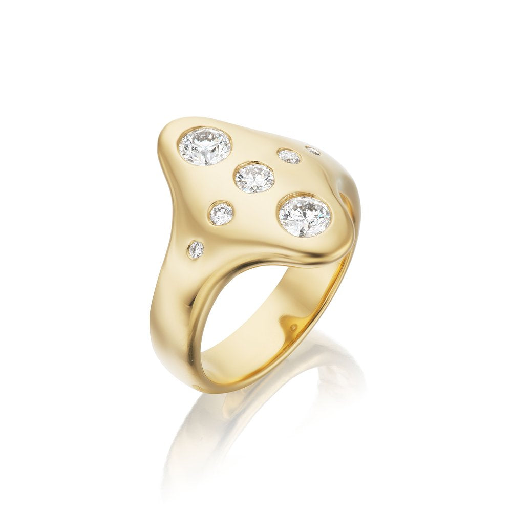 Tapered Diamond Ring Ring Akaila Reid