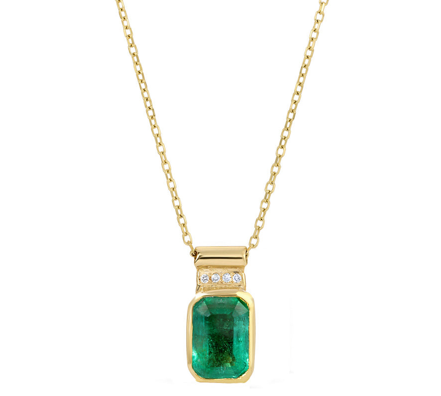 Small Emerald Stardust Necklace Pendant Christina Magdolna Jewelry   