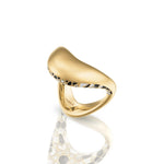 Sadaf's Secrets Statement Ring Zahn-Z