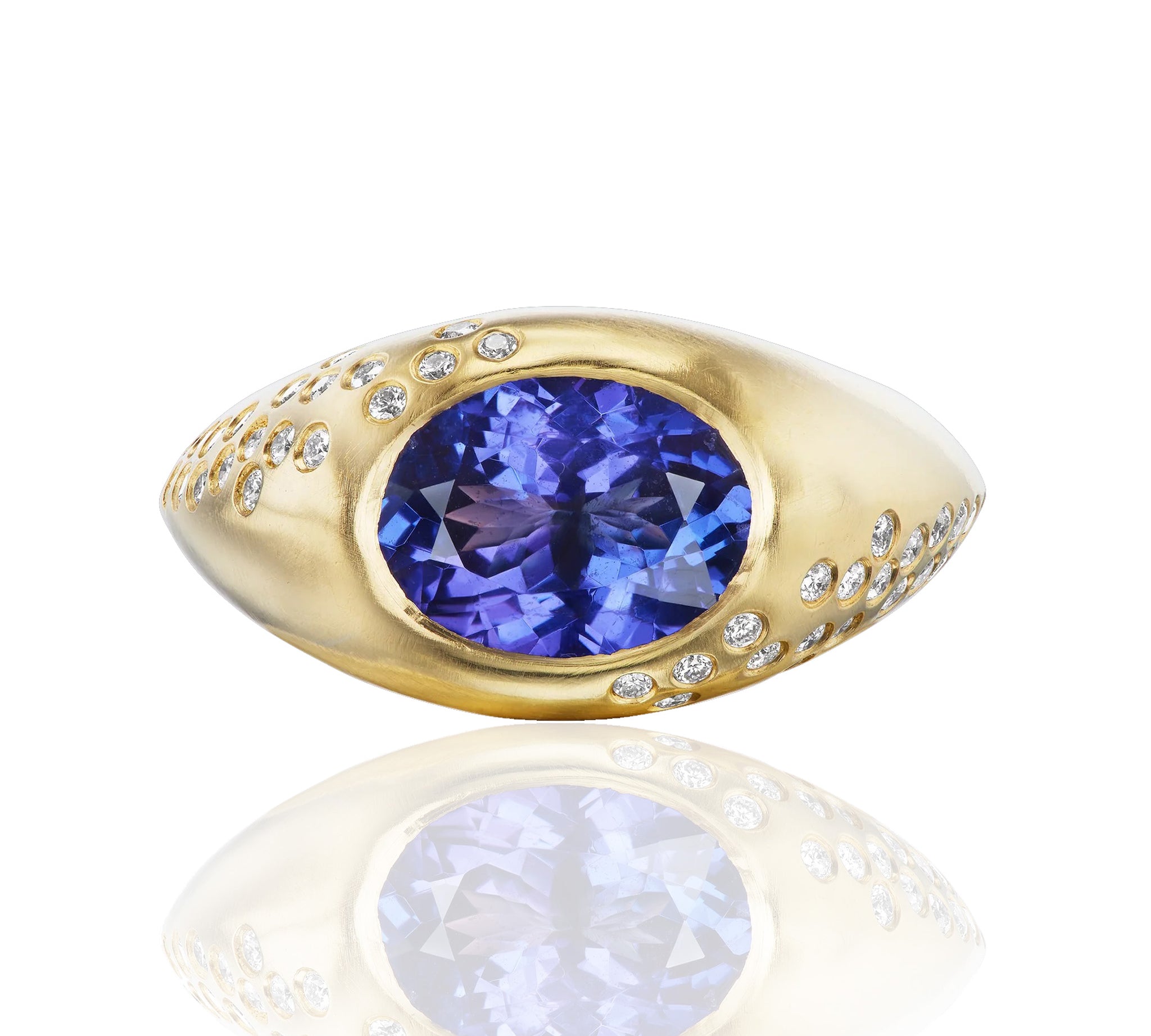 Tanzanite Oval Signet Ring with Diamonds Signet Ophelia Eve 5  